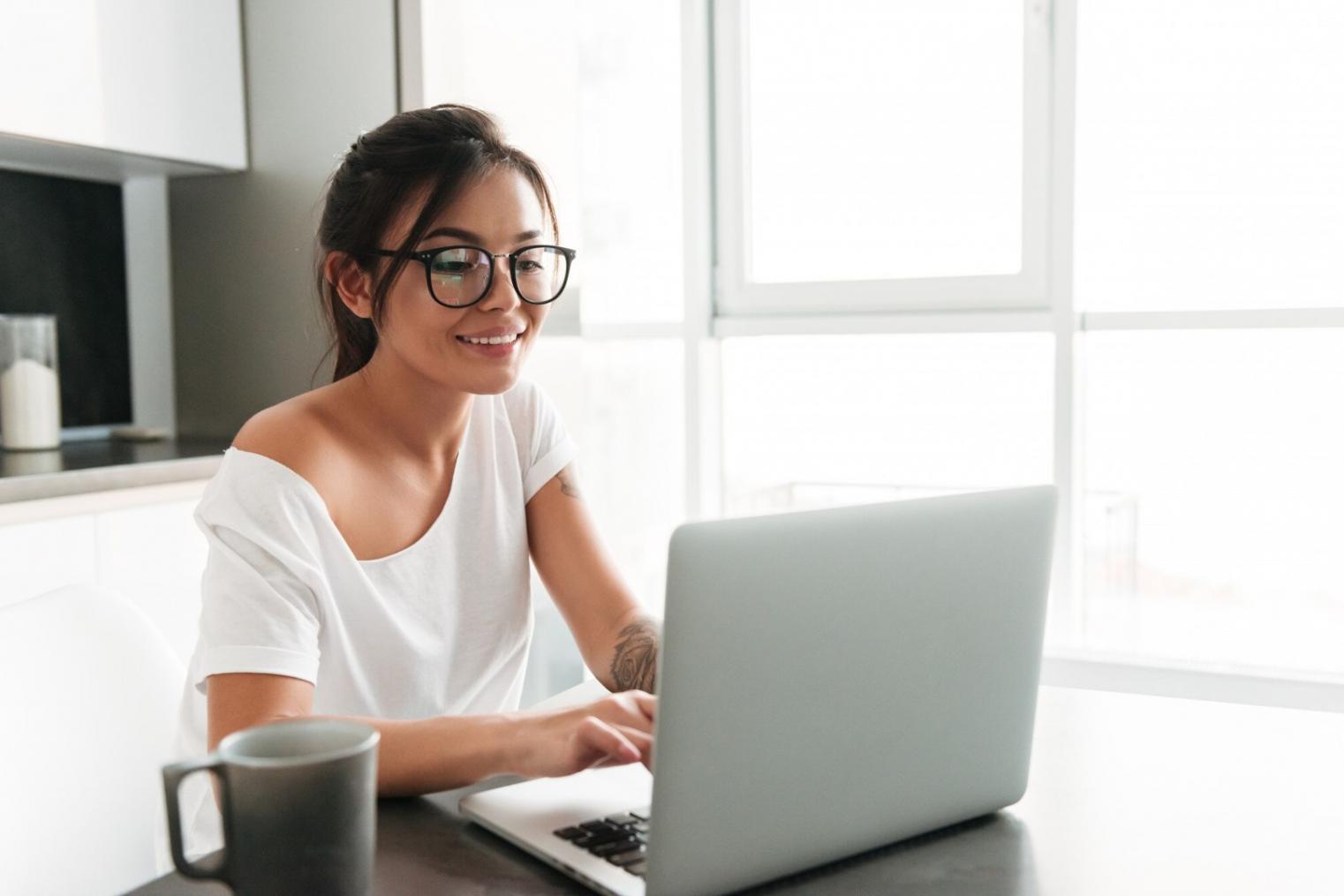 Trading workspace showing chart analysis and market trends